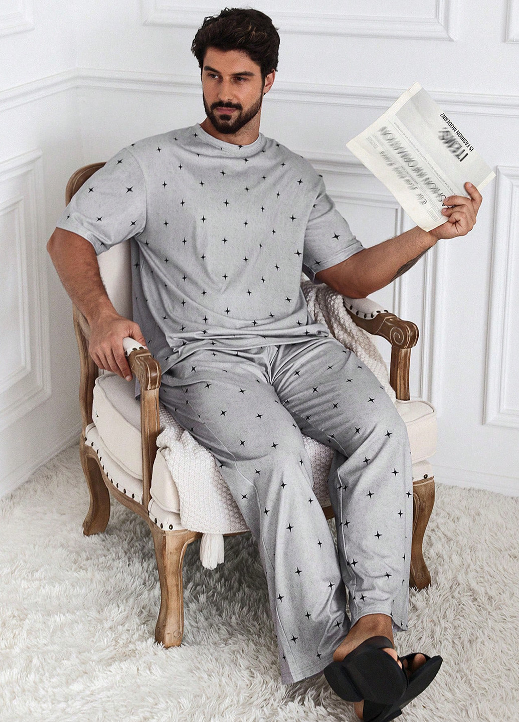 Светло-серый демисезонный костюм (футболка, брюки) SHEIN