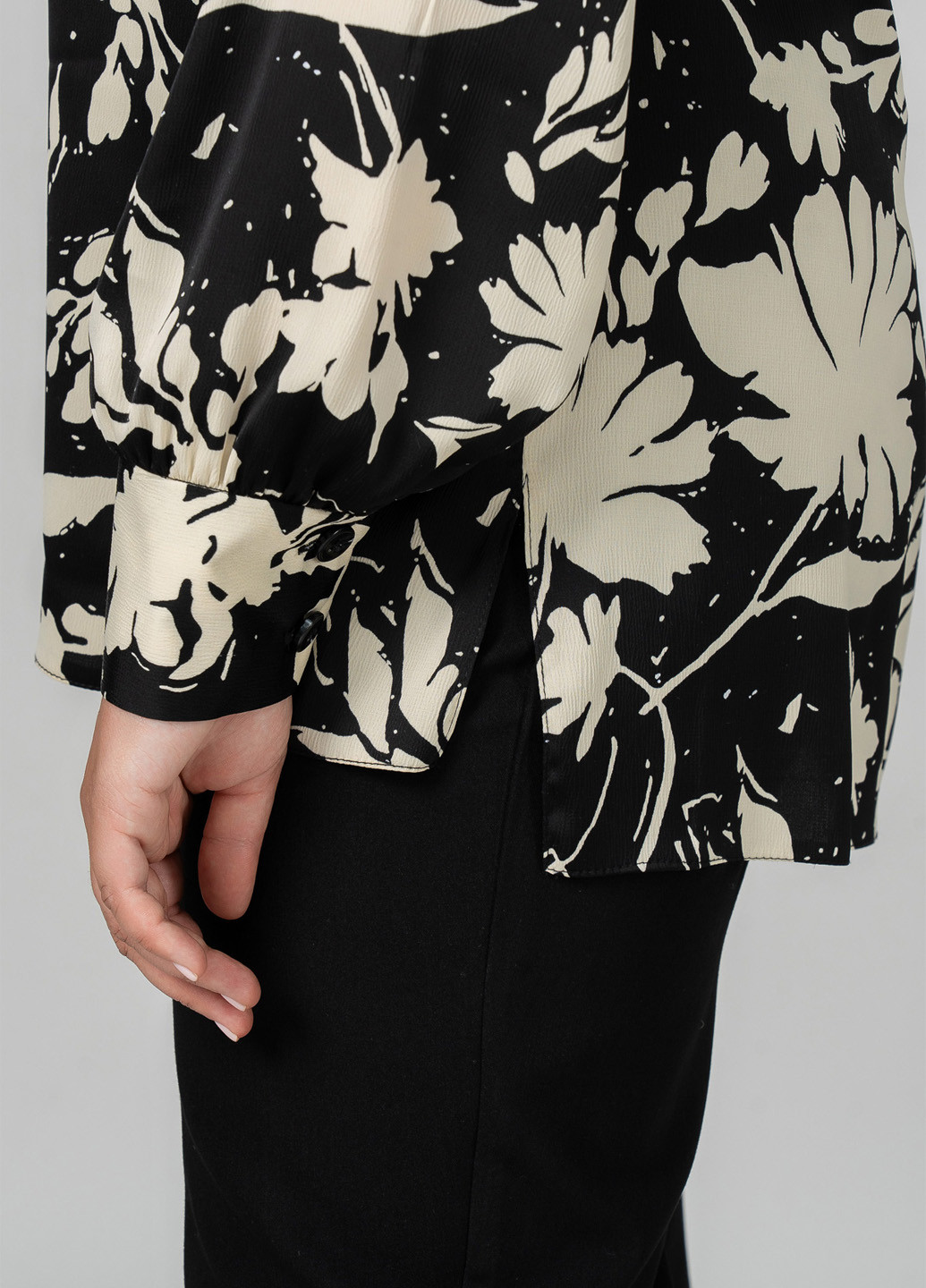 Чорно-біла блуза A'll Posa