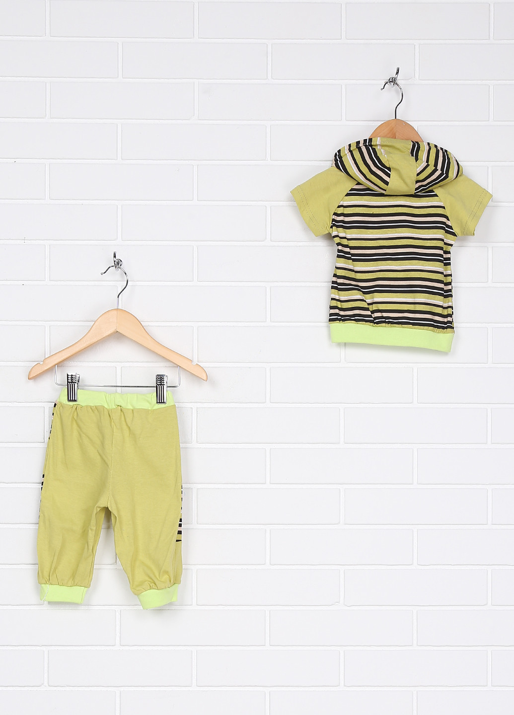 Лимонно-зеленый летний комплект ( футболка, брюки) Baby Art