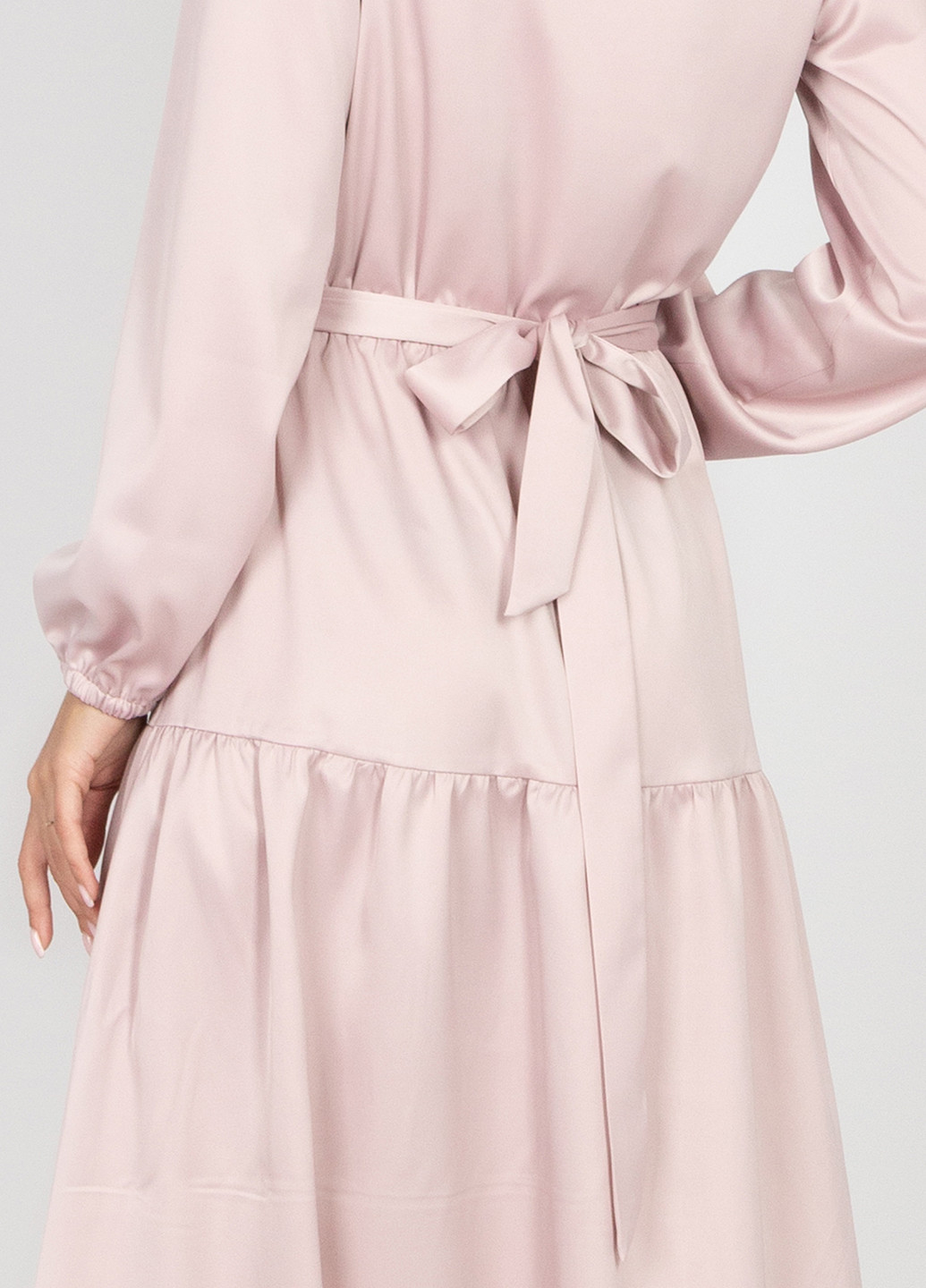 Светло-розовое кэжуал платье на запах Seam однотонное