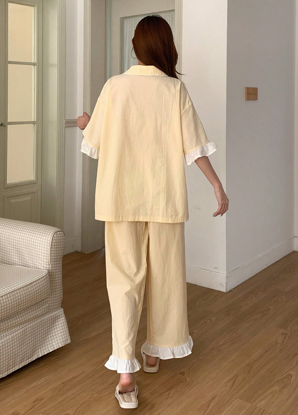 Світло-жовта всесезон піжама (сорочка, штани) сорочка + брюки SHEIN