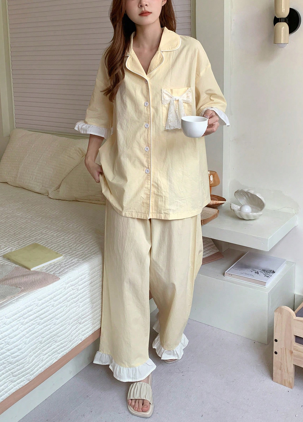 Світло-жовта всесезон піжама (сорочка, штани) сорочка + брюки SHEIN