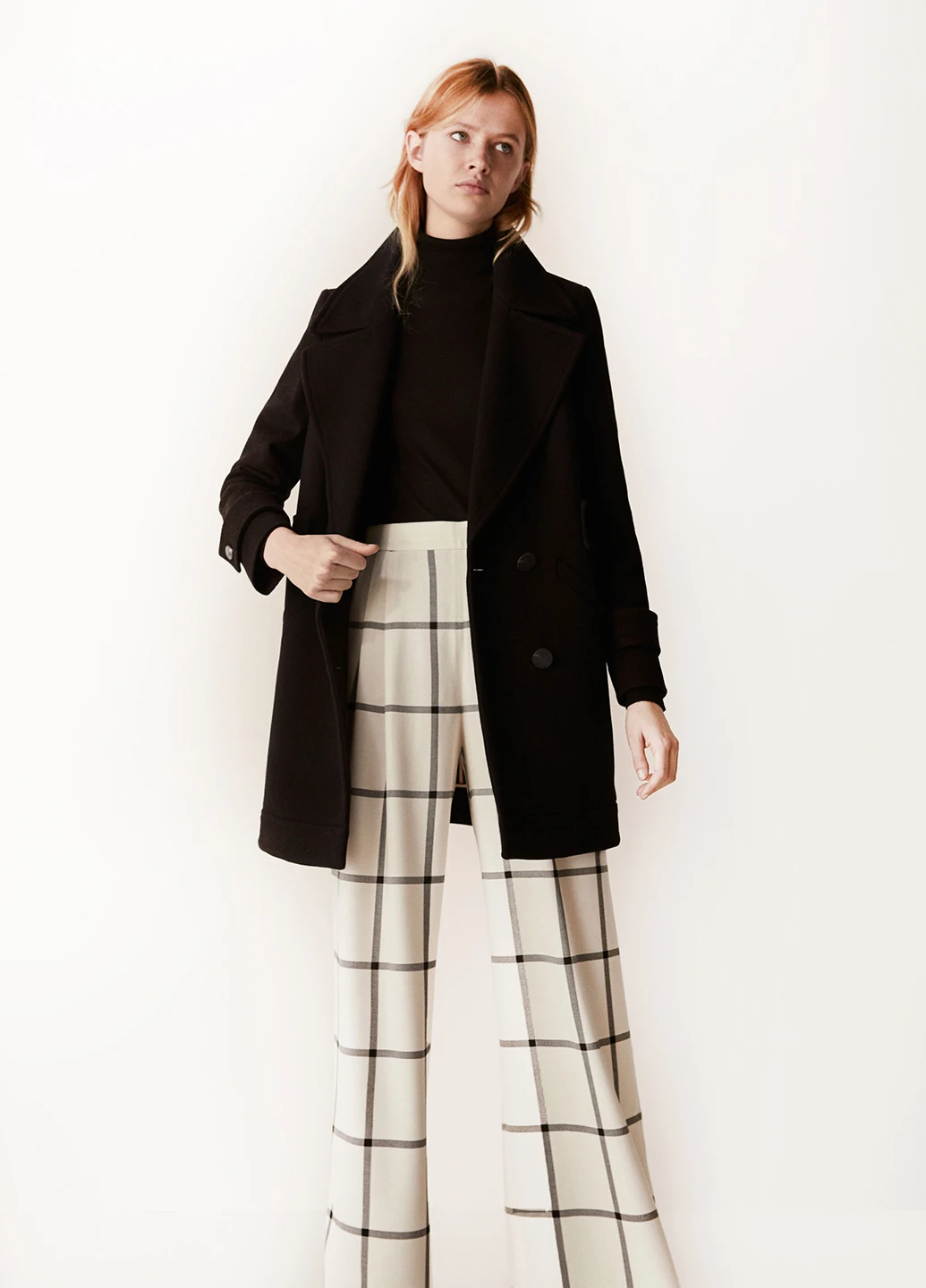 Черное демисезонное Пальто Massimo Dutti