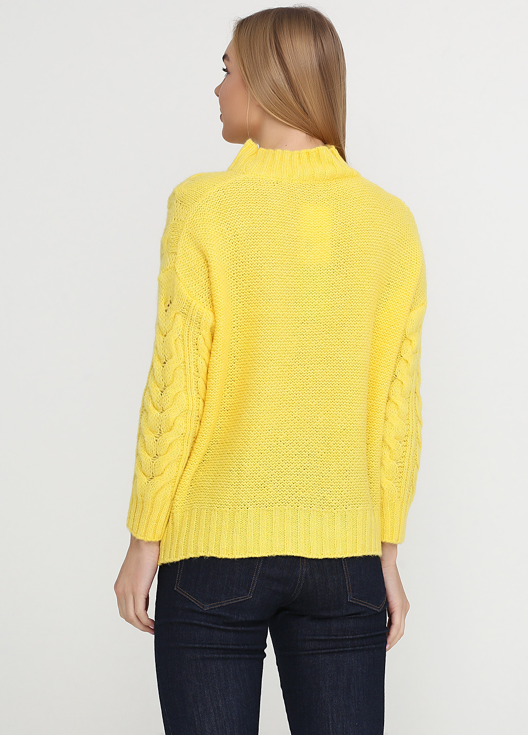 Желтый демисезонный свитер Pretty