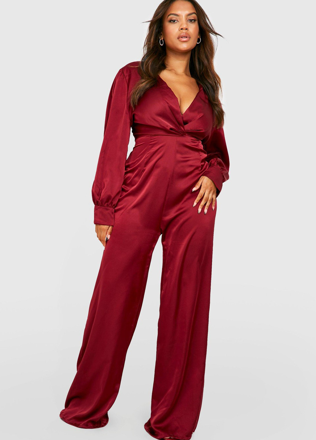 Комбинезон Boohoo комбинезон-брюки однотонный темно-вишневый кэжуал, коктейльный полиэстер