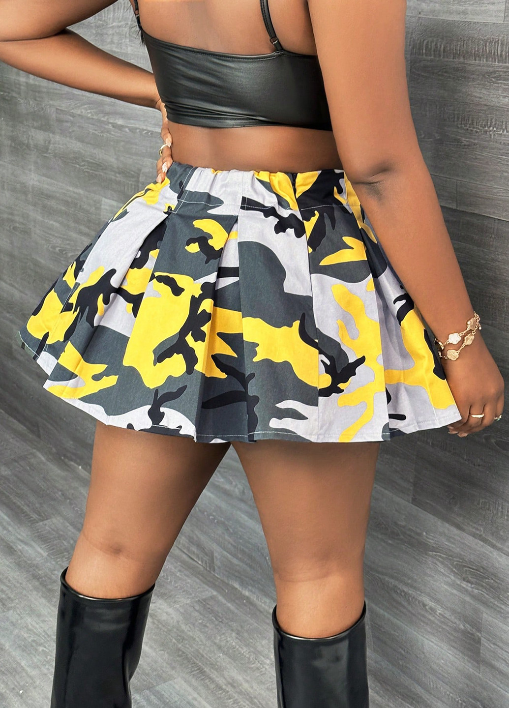 Разноцветная кэжуал камуфляжная юбка SHEIN клешированная