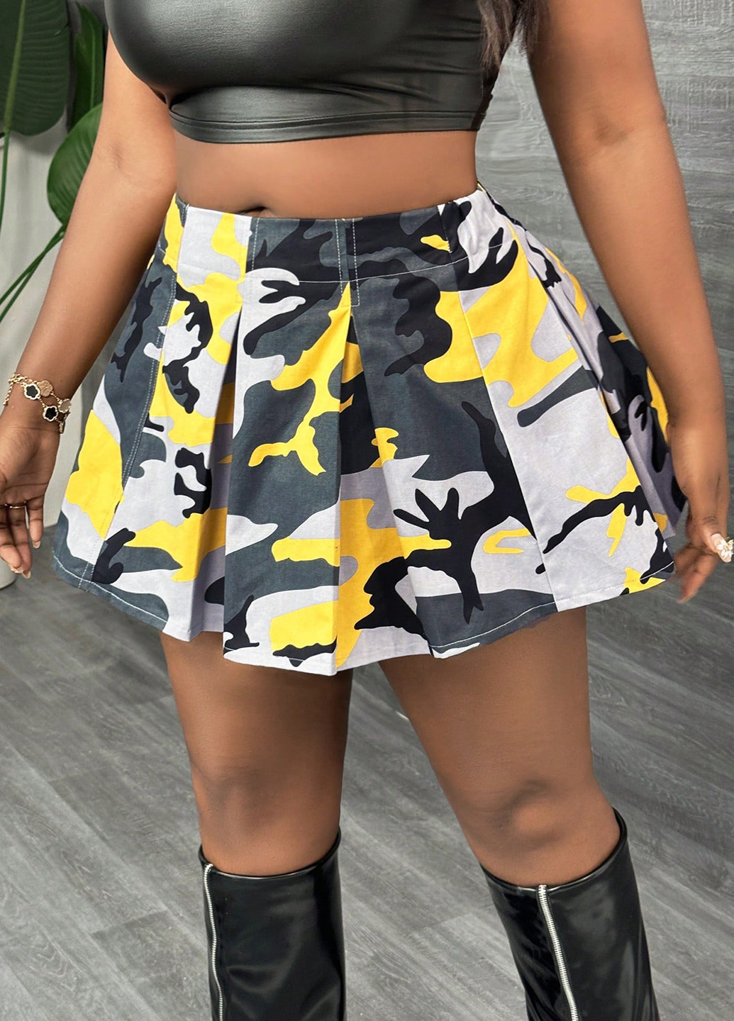 Разноцветная кэжуал камуфляжная юбка SHEIN клешированная