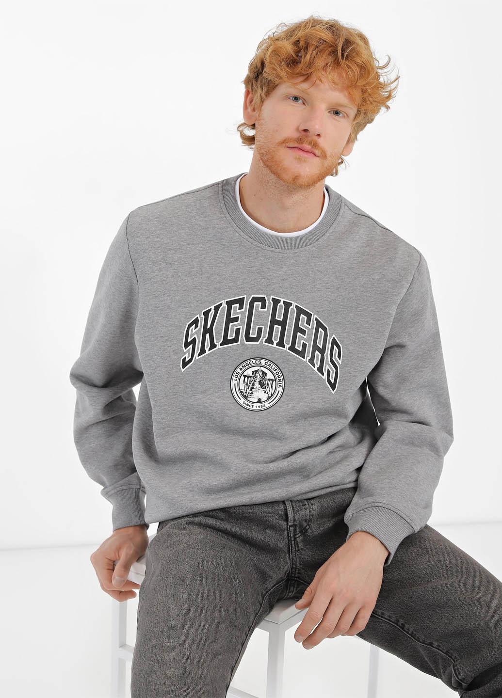 Світло-сірий світшот Skechers логотип без декору (325233093)