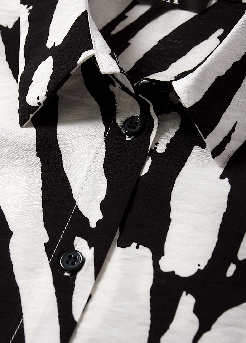 Чорно-біла блуза C&A