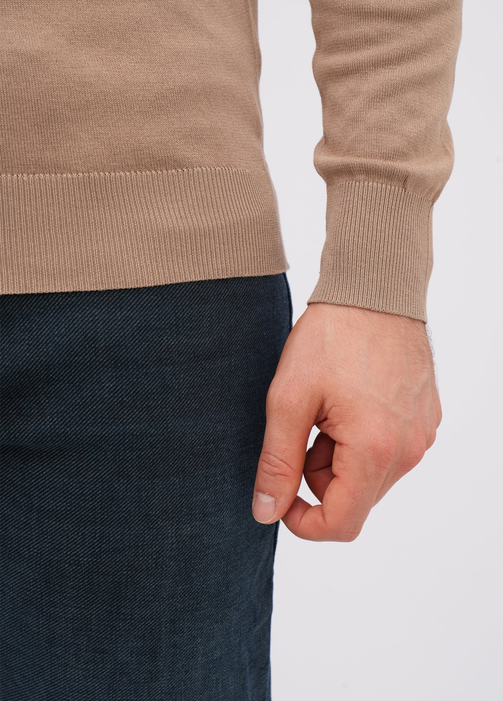 Бежевый демисезонный свитер K.O.R