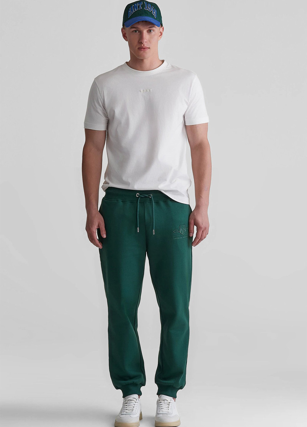 Зеленые спортивные демисезонные джоггеры брюки Gant