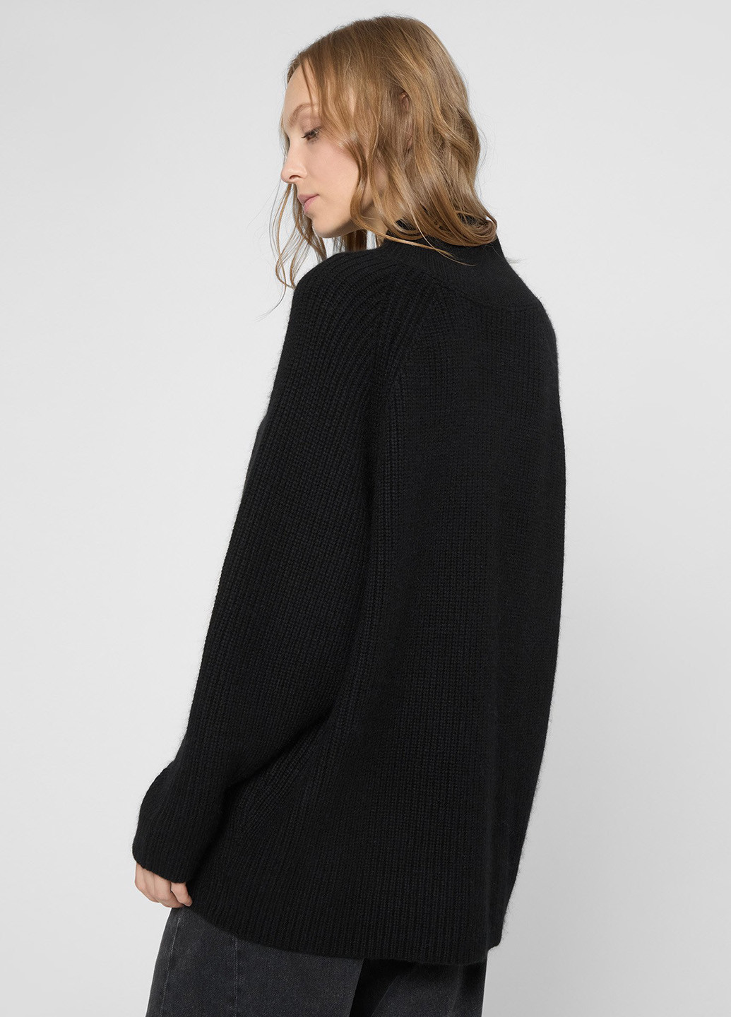 Чорний демісезонний пуловер пуловер PRPY