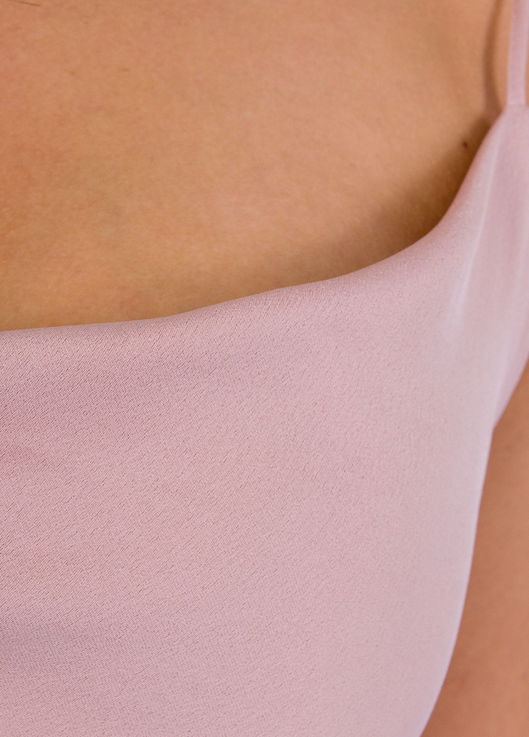 Светло-розовое вечернее платье годе Lipsy однотонное