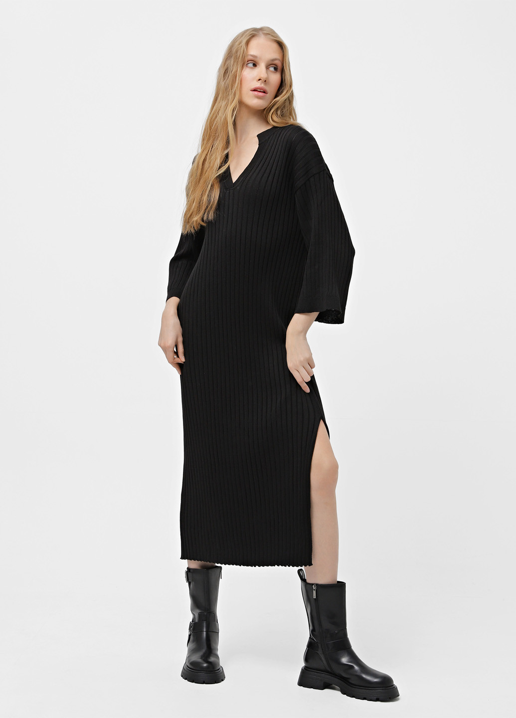 Черное кэжуал платье Braska однотонное