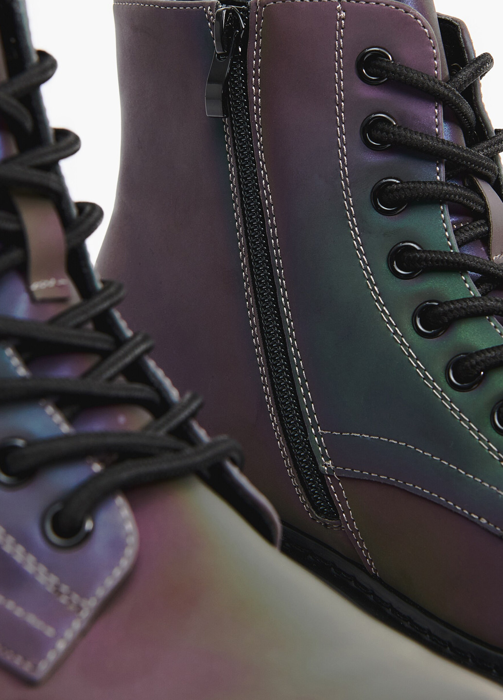 Осенние ботинки Cropp на тракторной подошве, со шнуровкой, с молнией из искусственной кожи