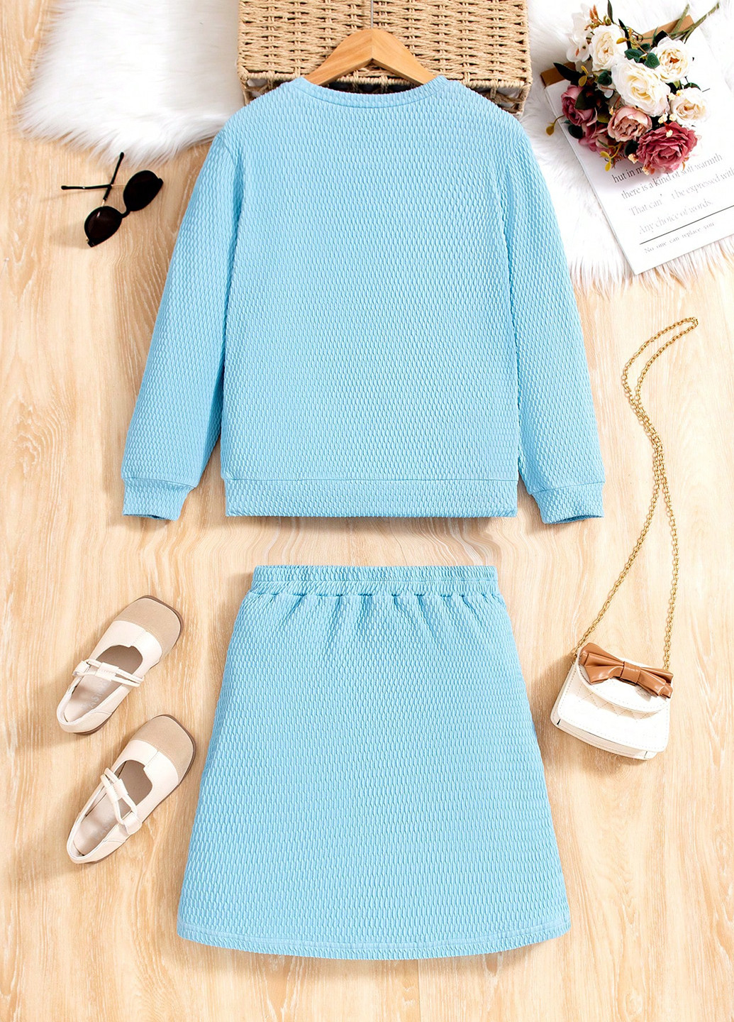 Блакитний демісезонний костюм (світшот, спідниця) спідничний SHEIN