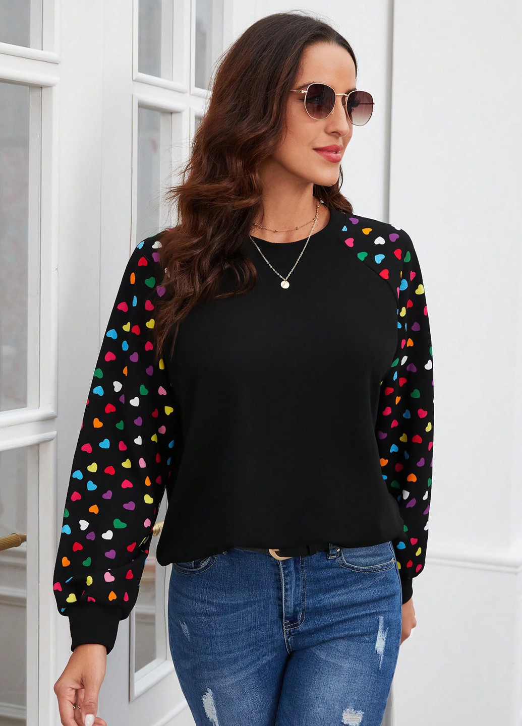 Черный свитшот SHEIN сердечки без декора (366498856)