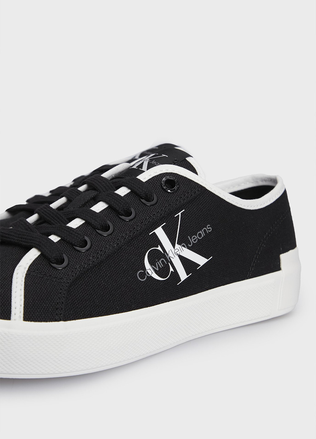Чорні кеди Calvin Klein Jeans