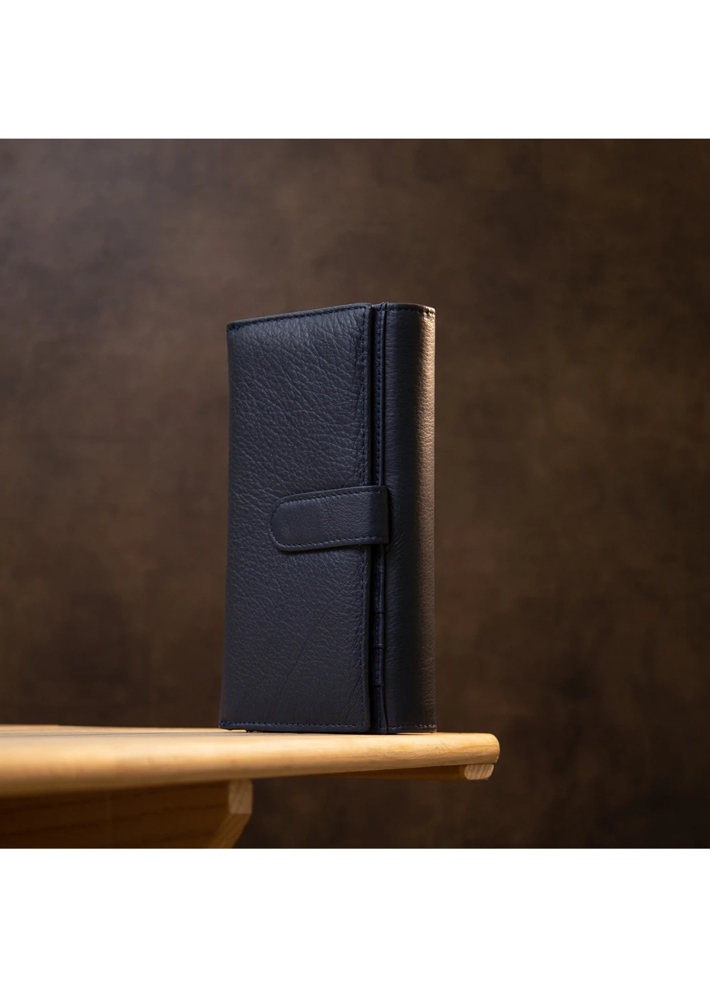 Жіночий шкіряний гаманець 19х10х3 см st leather (242188849)
