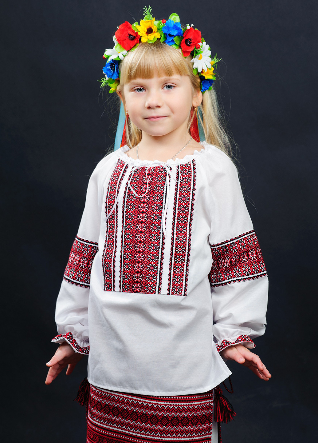 Белая с орнаментом блузка с длинным рукавом Vyshyvanka демисезонная