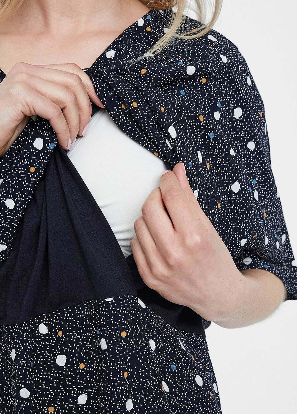 Чорна блуза для годуючих Mamalicious