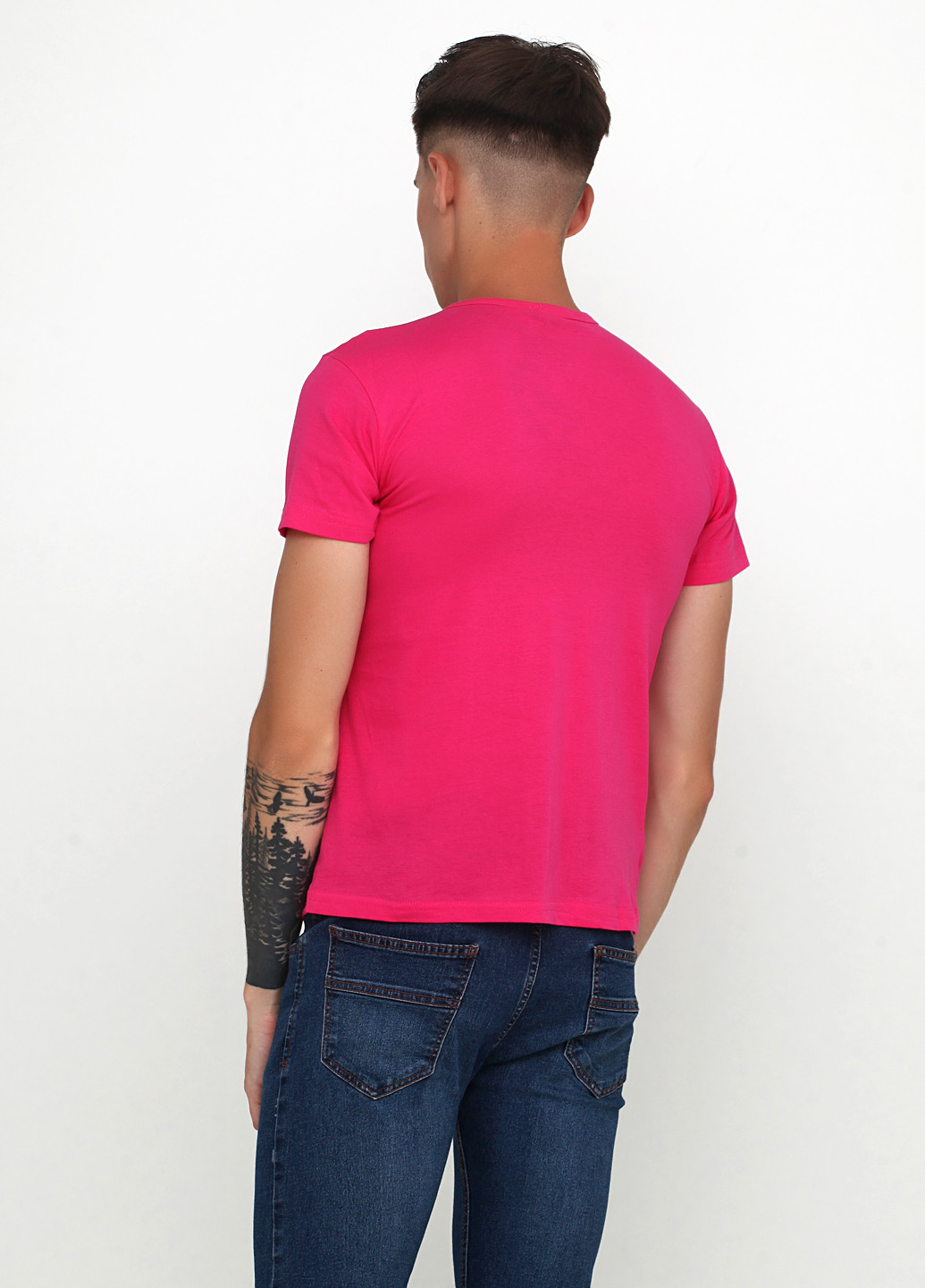 Розовая летняя футболка Black