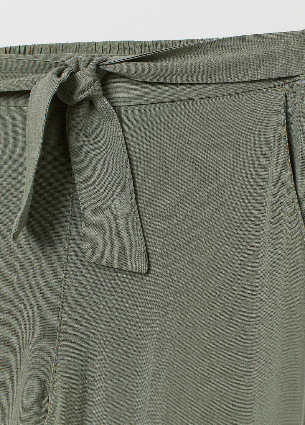 Хаки кэжуал летние прямые, укороченные брюки H&M