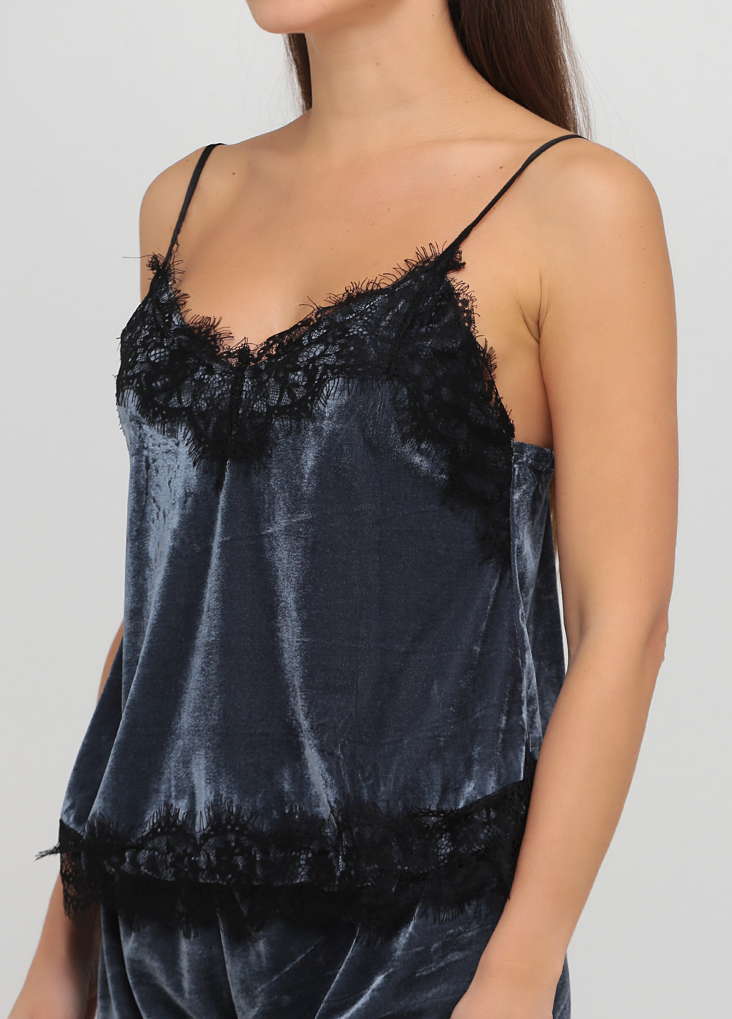 Сірий демісезонний комплект (топ, шорти) Radda