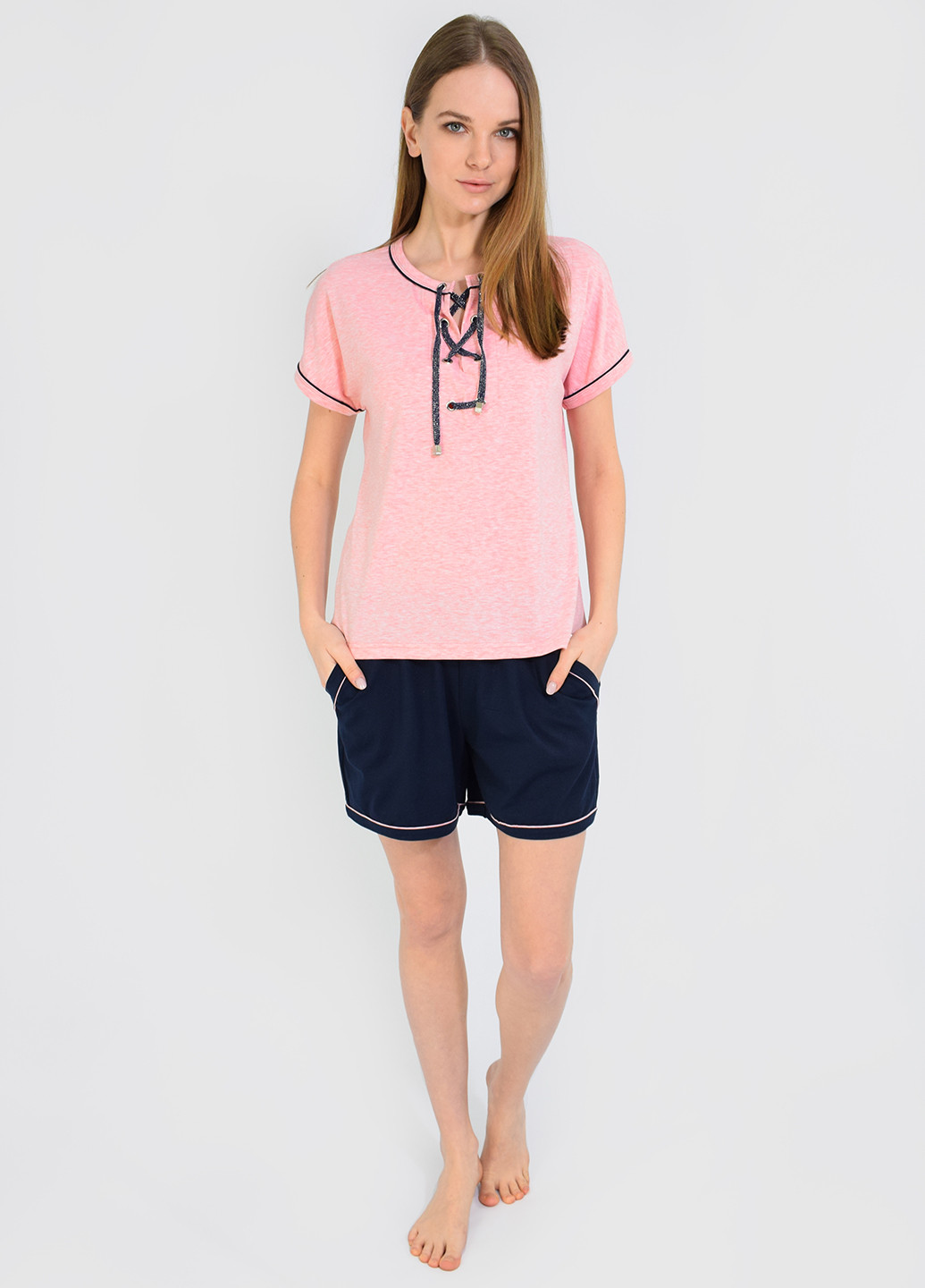 Розовая всесезон пижама (футболка, шорты) NEL