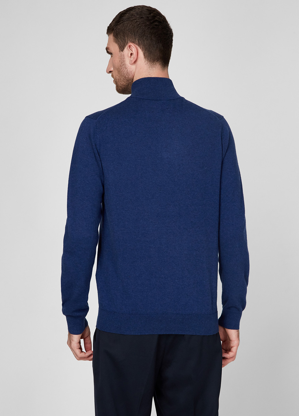 Синий демисезонный свитер Gant
