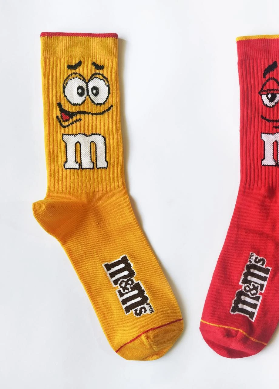 Подарочный набор женский. Футболка красная с принтом "M&M's", носки с принтом "M&M's" Maybel - (252657880)