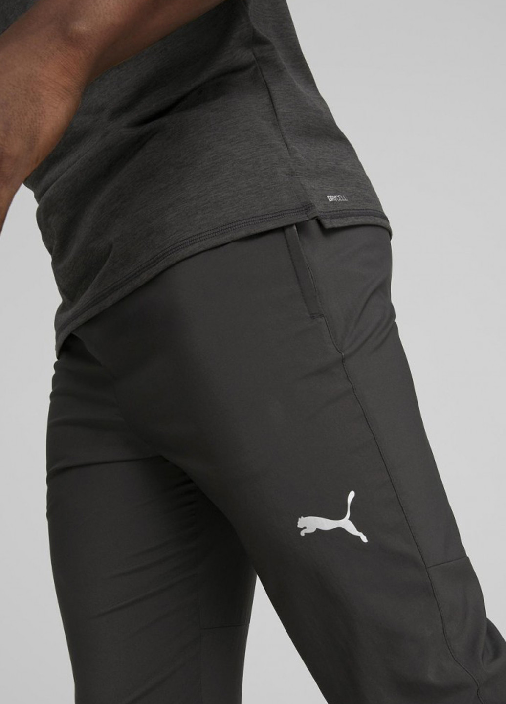 Черные спортивные демисезонные джоггеры брюки Puma