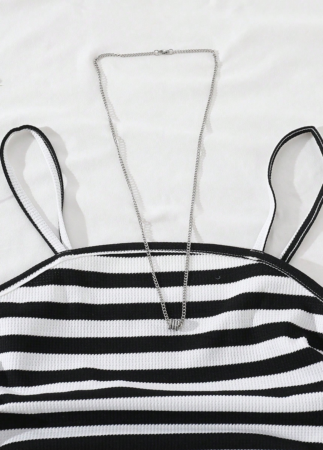 Чорно-білий літній костюм (майка, шорти) SHEIN