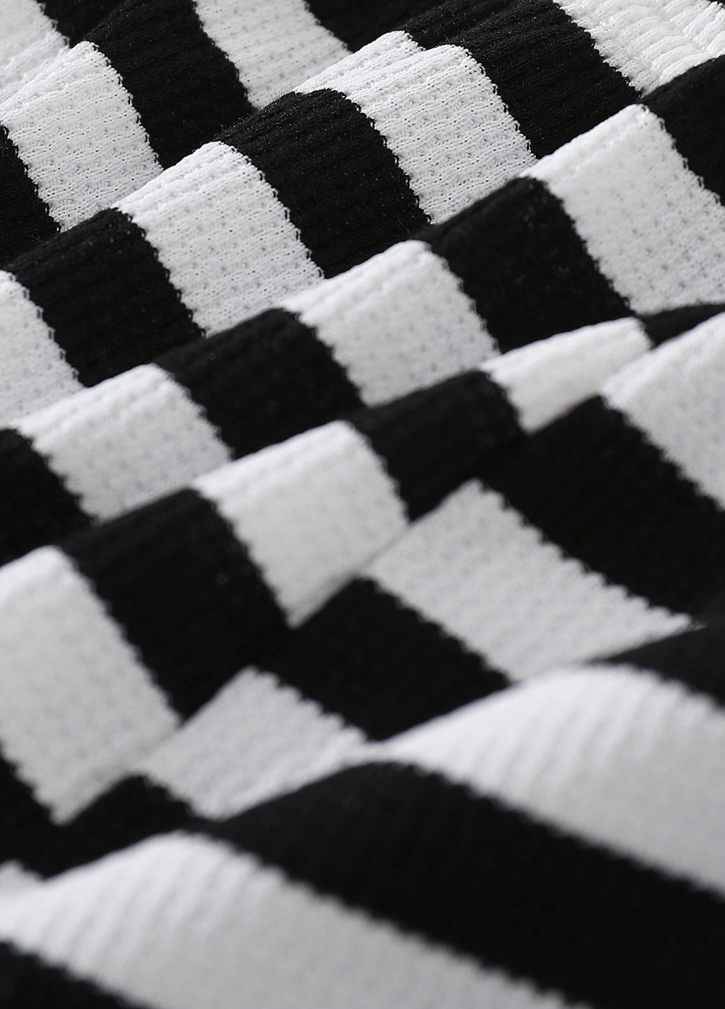 Чорно-білий літній костюм (майка, шорти) SHEIN