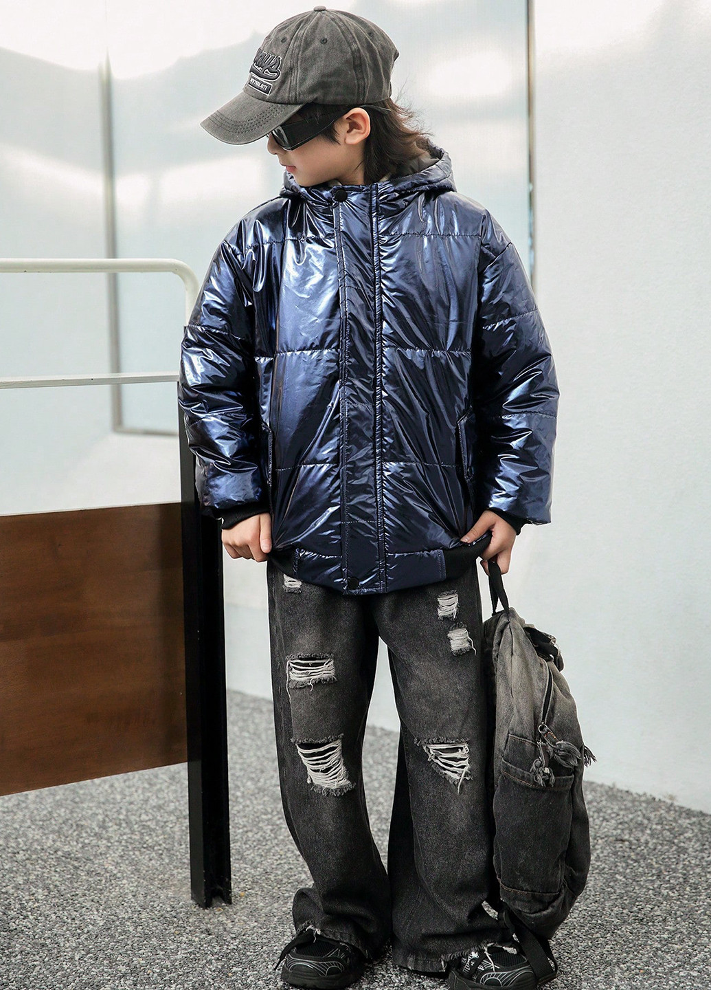 Чорна зимня куртка SHEIN