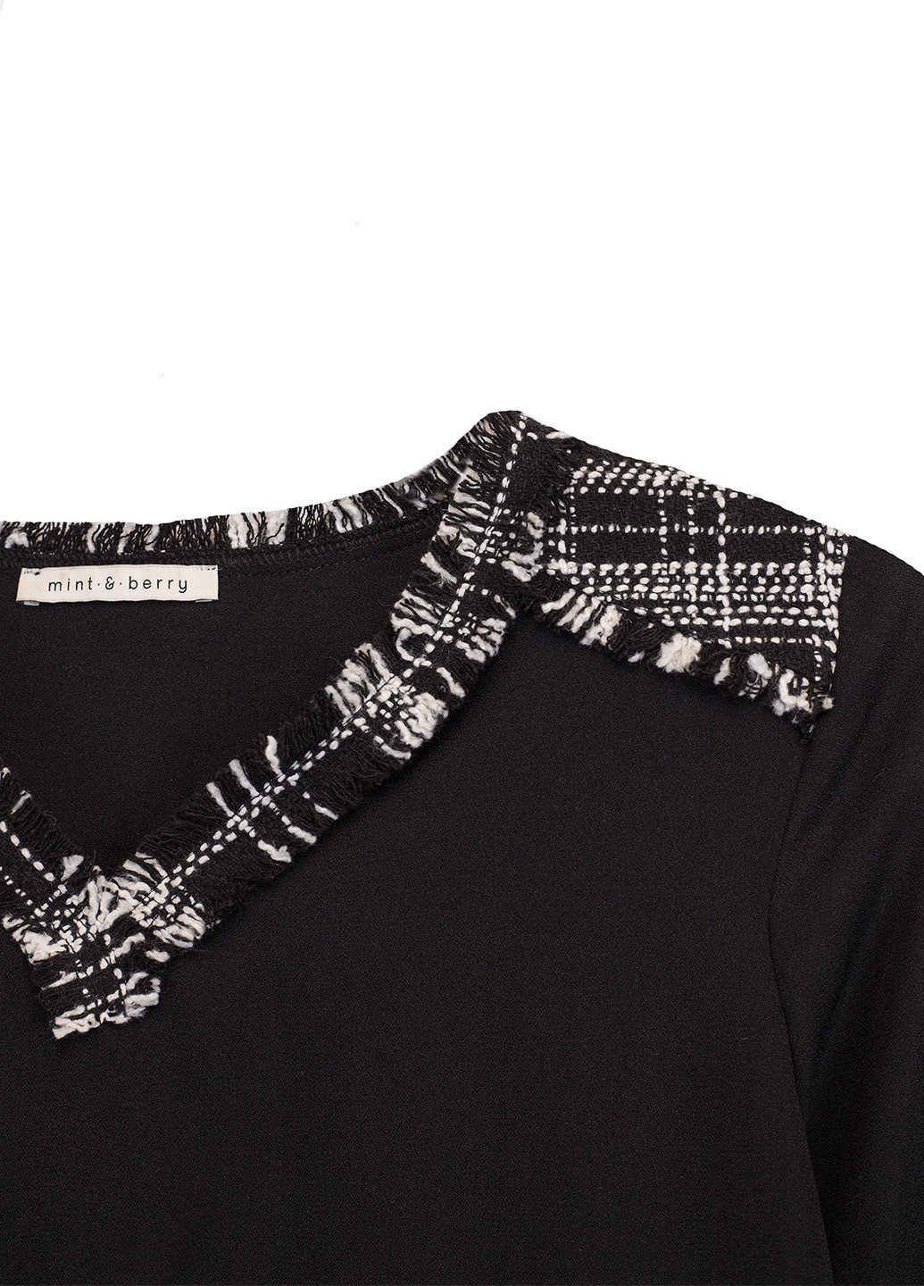Черно-белая демисезонная блуза MINT&BERRY
