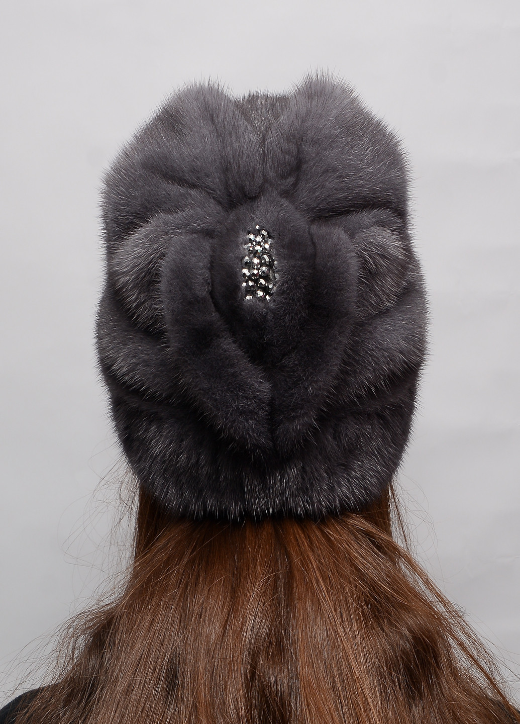 Женская зимняя шапка-кубанка из меха норки Меховой Стиль листок (202300729)