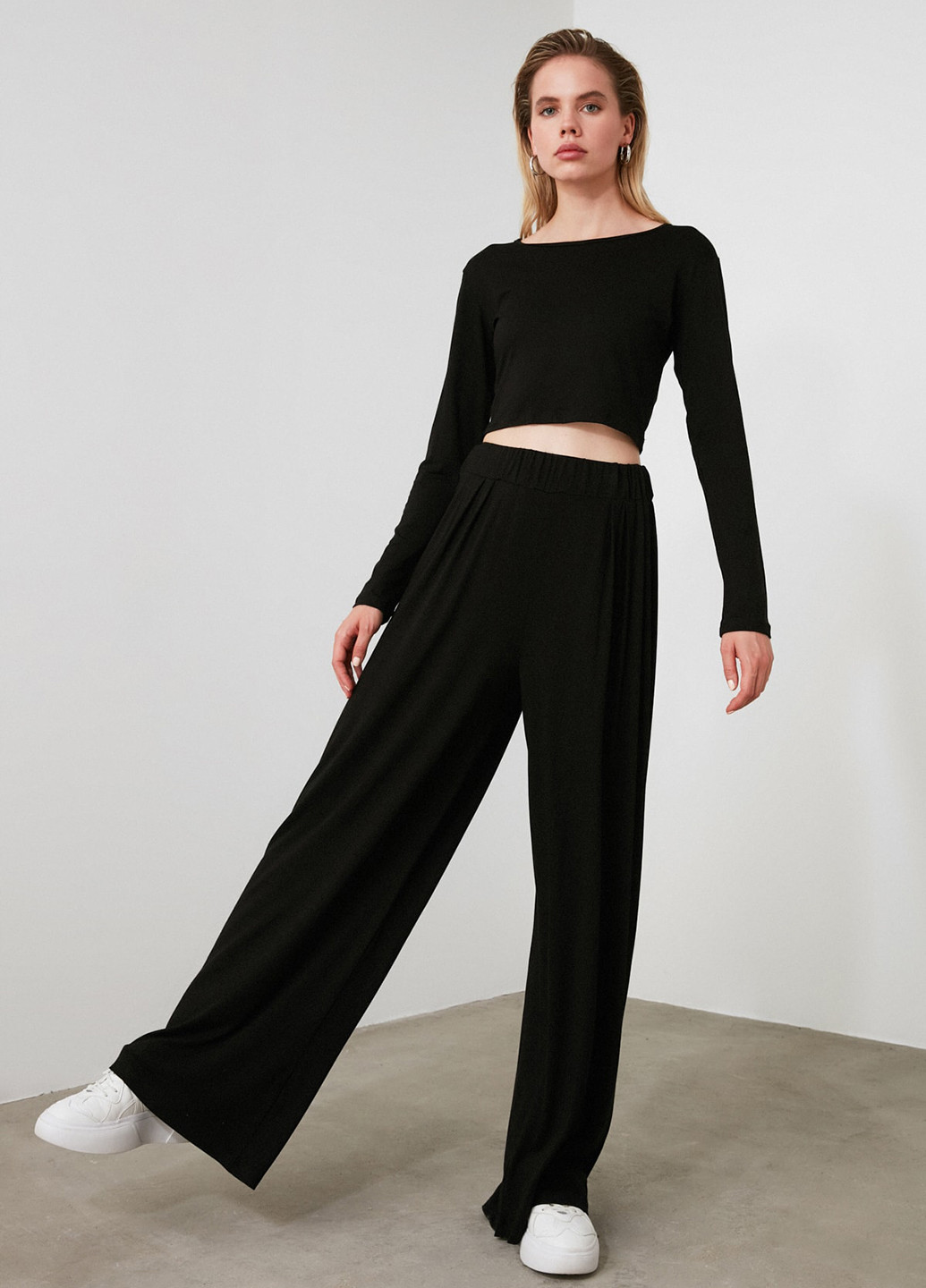 Костюм (топ, брюки) Trendyol (246528669)