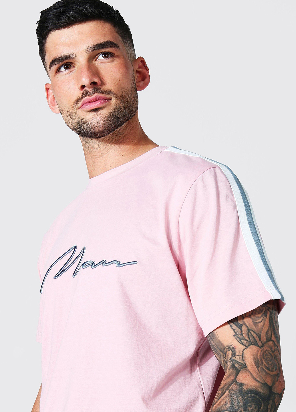 Светло-розовая футболка Boohoo