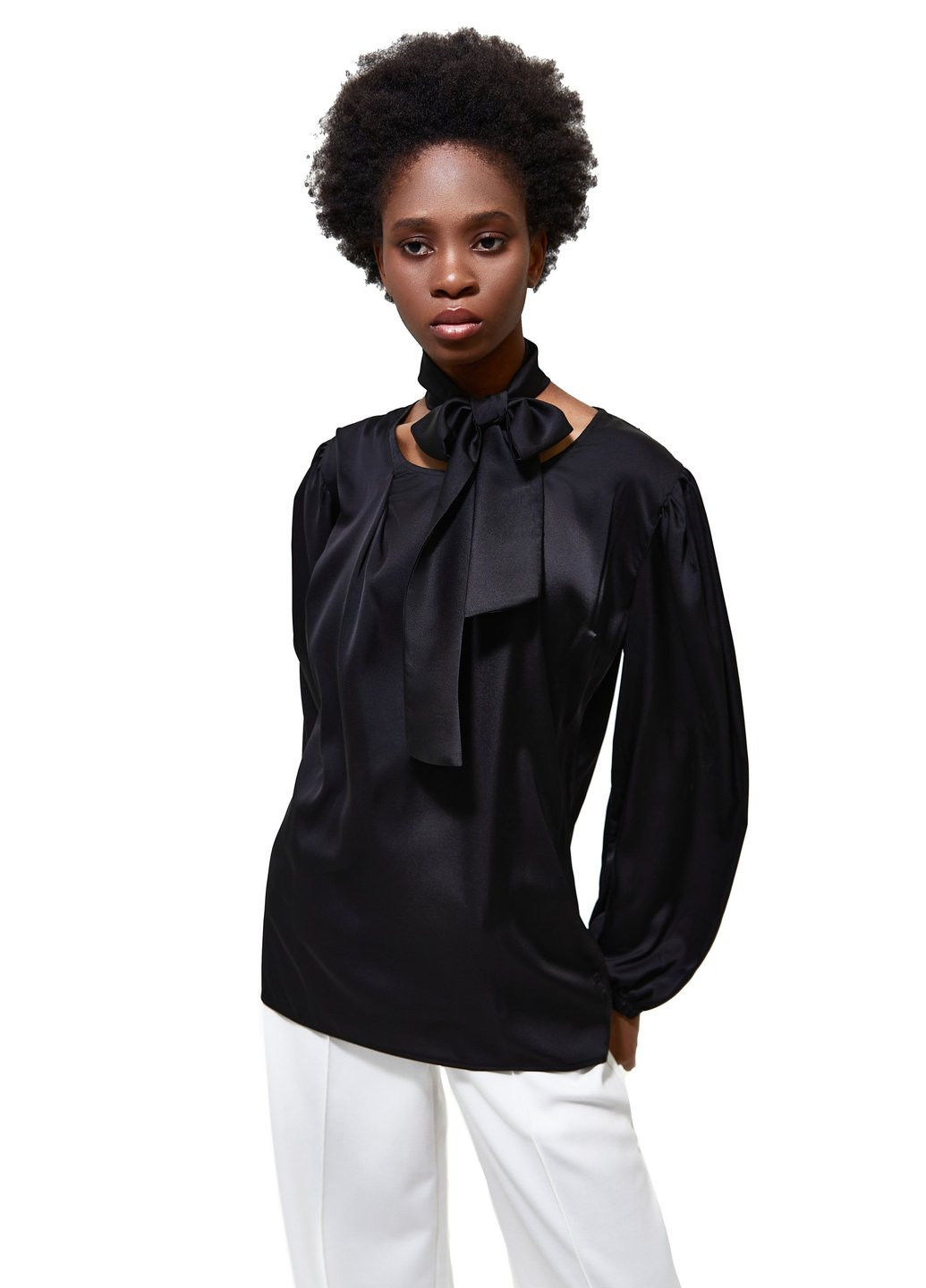 Черная демисезонная черная шелковая блуза Gepur