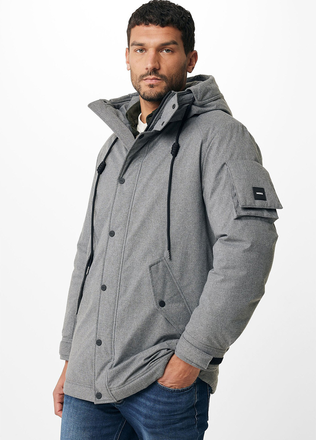 Светло-серая зимняя куртка Mexx