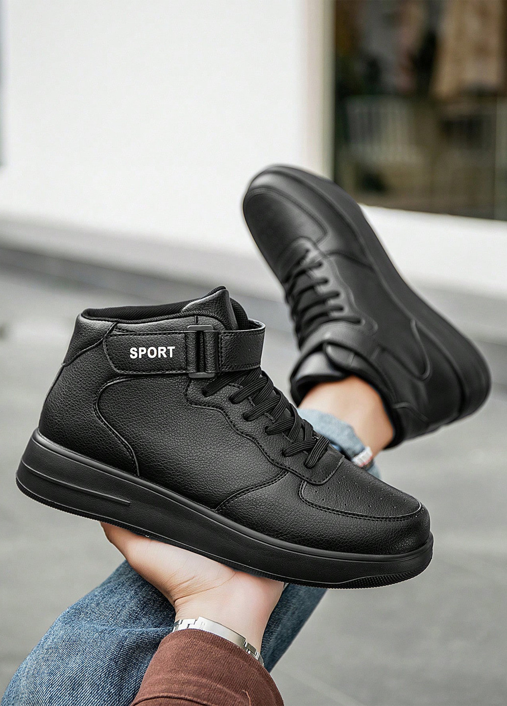 Черные демисезонные кроссовки SHEIN