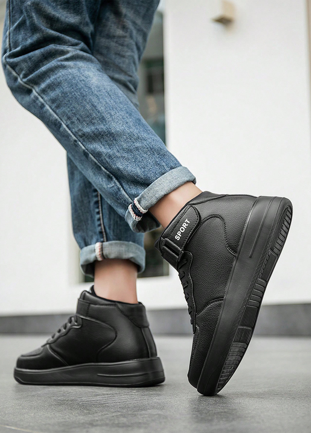 Черные демисезонные кроссовки SHEIN