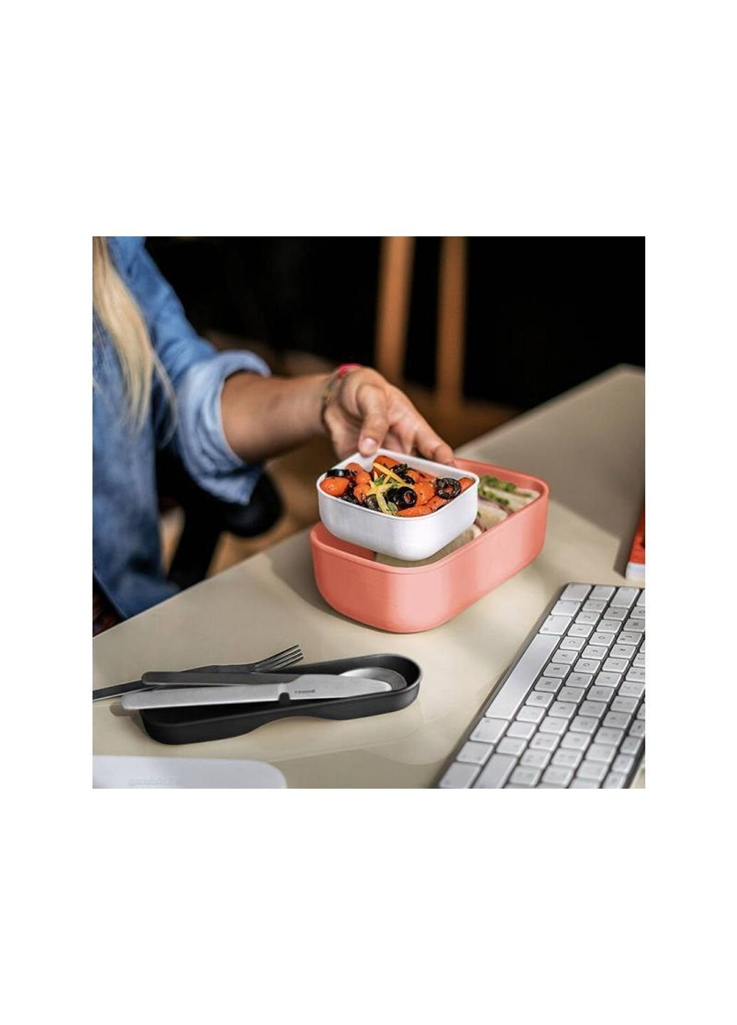 Ланч бокс харчовий On the Go 17110031 900 мл рожевий Guzzini (253620678)