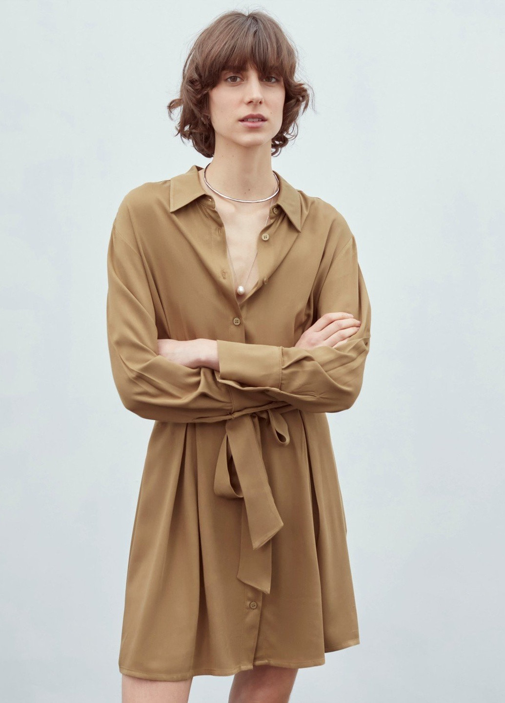 Оливковое (хаки) кэжуал платье Mudo однотонное