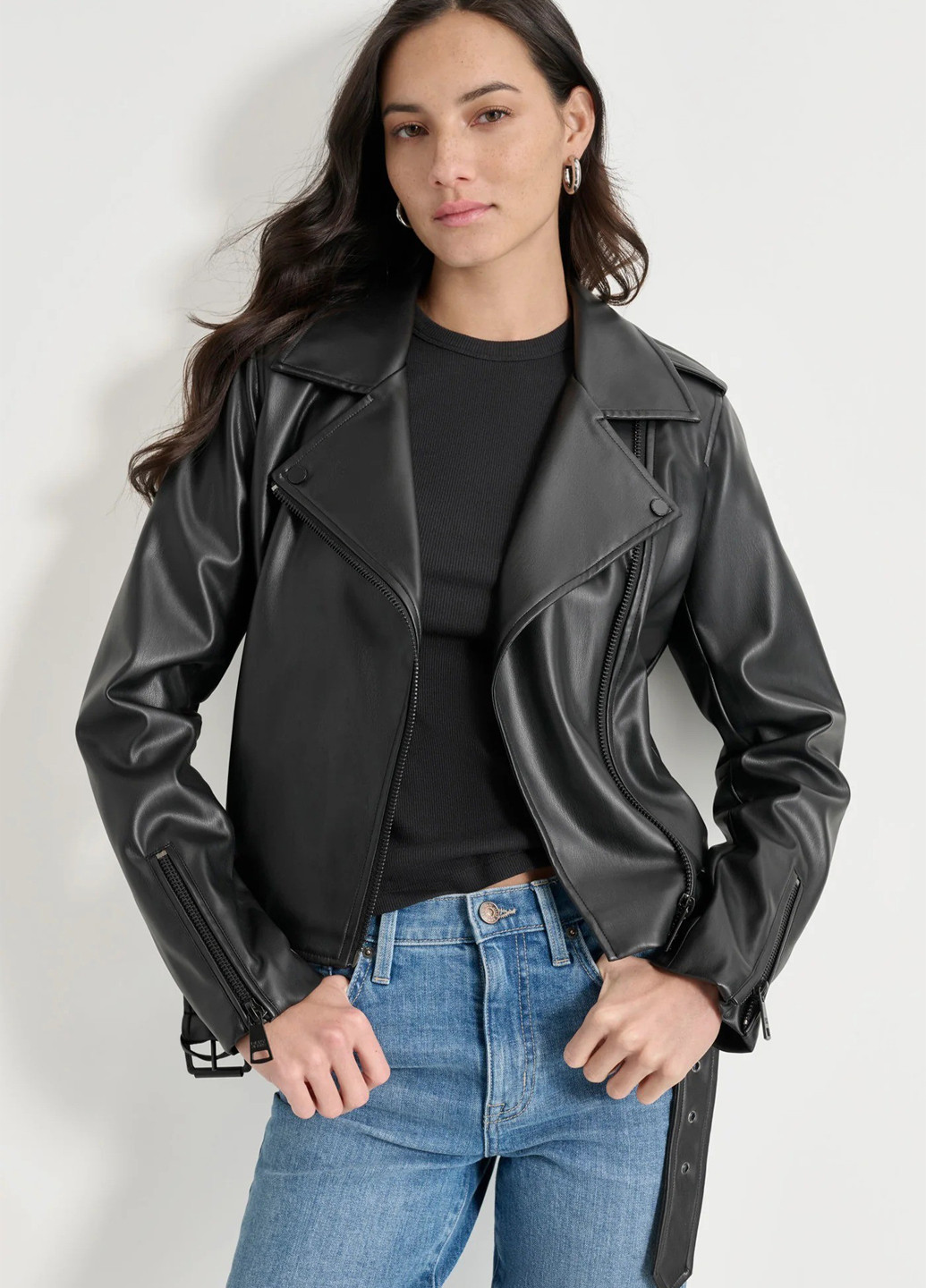 Чорна демісезонна куртка косуха DKNY