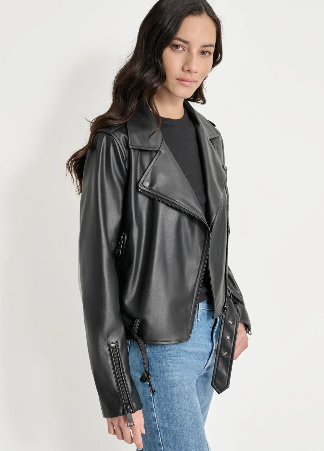 Чорна демісезонна куртка косуха DKNY