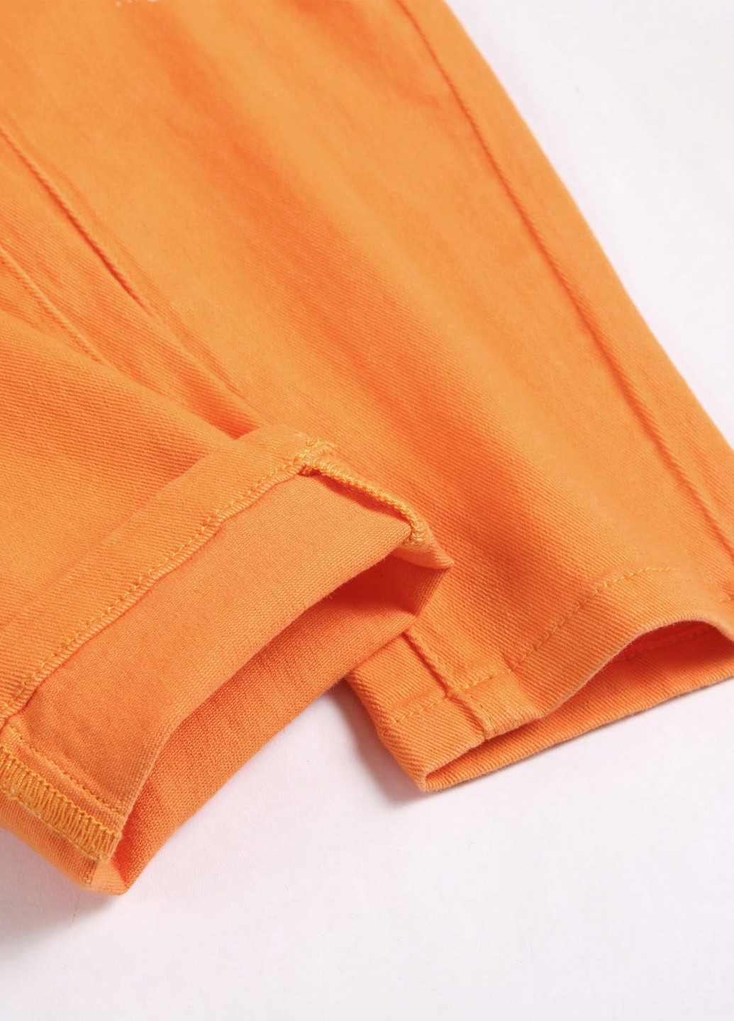 Оранжевые демисезонные зауженные джинсы SHEIN