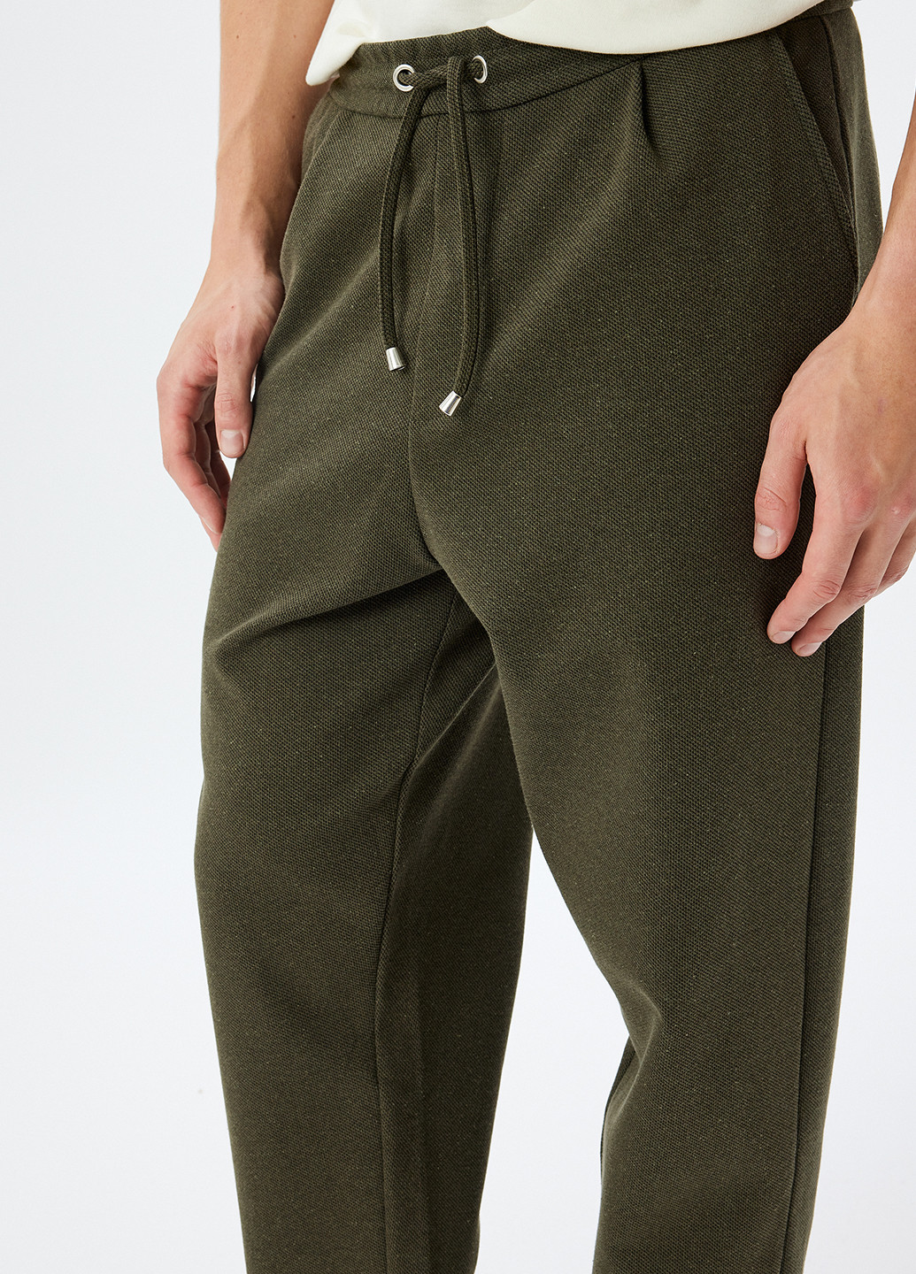 Хаки спортивные, кэжуал демисезонные зауженные брюки KOTON