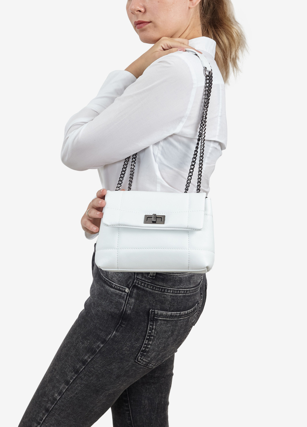 Сумка жіноча шкіряна на ланцюжках крос-боді середня Сrossbody Nappa Regina Notte (253255795)